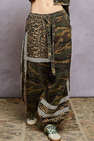 Printed Woven Contrast Band Trim Jogger Pants