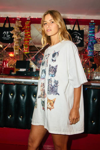 Cats Graphic Oversized T-shirt