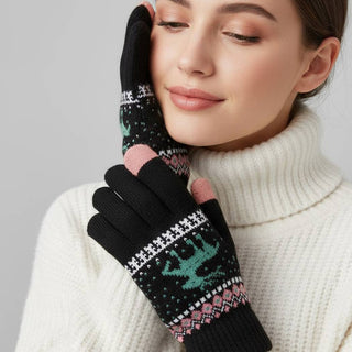 Knit Gloves with Reindeer Pattern