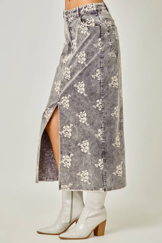 Embroidered Front Slit Corduroy Skirt in Washed Black