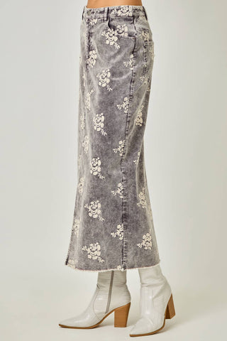 Embroidered Front Slit Corduroy Skirt in Washed Black