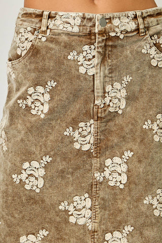 Embroidered Front Slit Corduroy Skirt in Washed Black