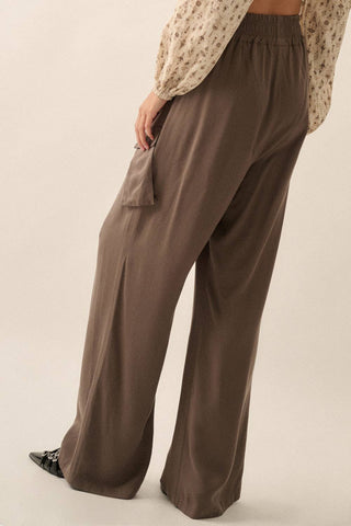 Solid Twill Wide-Leg Cargo Pants in Epresso