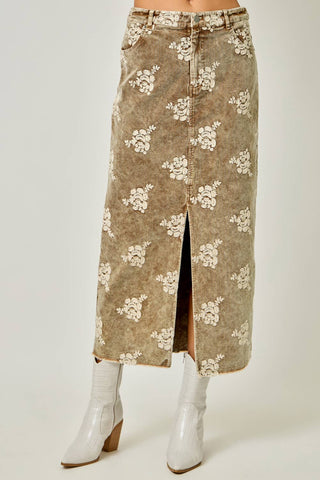 Embroidered Front Slit Corduroy Skirt in Washed Black