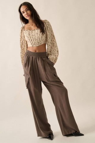 Solid Twill Wide-Leg Cargo Pants in Epresso