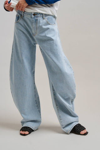 Architectural Horseshoe Barrel Jeans