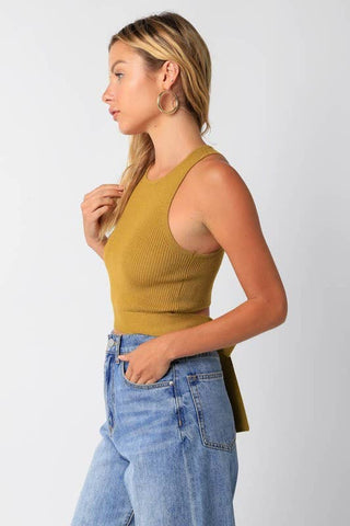 Abey Top in Martini Olive